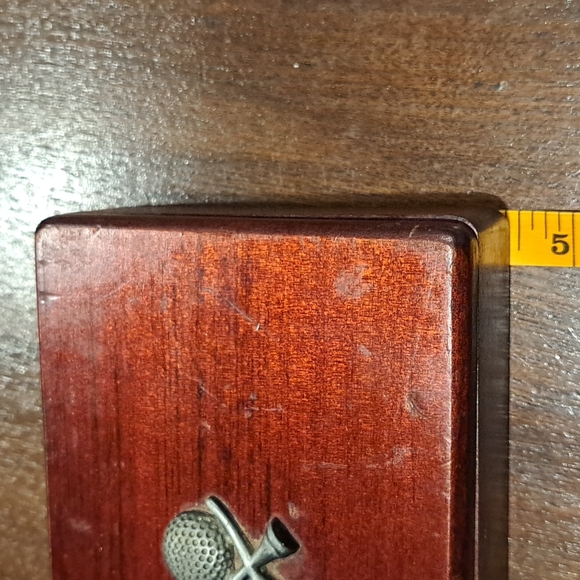 Wooden Box Topped with Pewter Golf Ball and Tee's - Picture 10 of 11